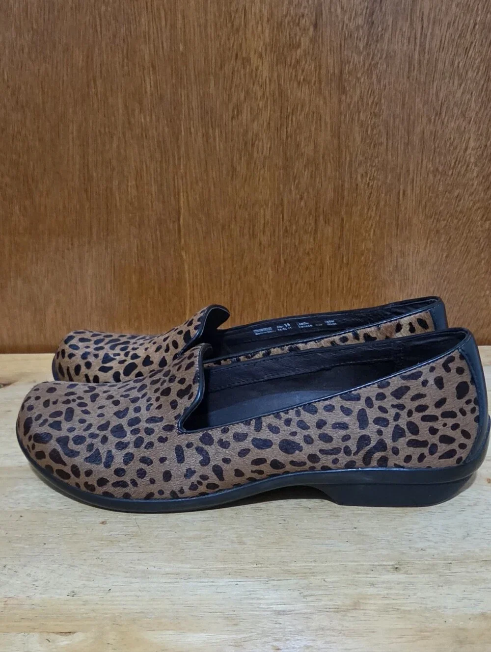 Dansko Olivia Women Leopard Calf Hair Leather Loafers Slip On Shoes 38 /US 7.5/8